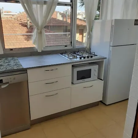 Angela * Римини